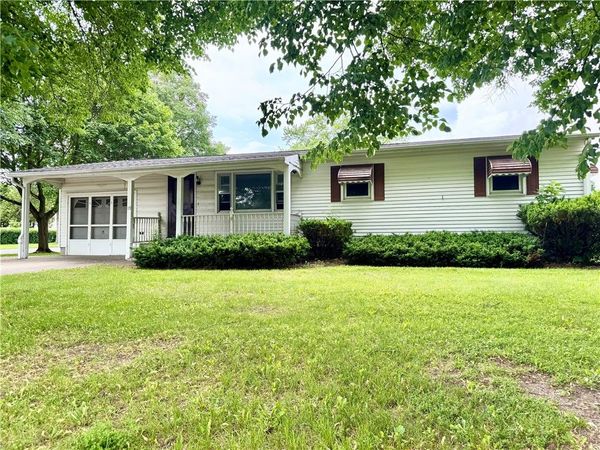 19 Meadowbrook Drive , Auburn, NY 13021