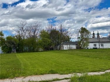746 William St , Buffalo, NY 14206