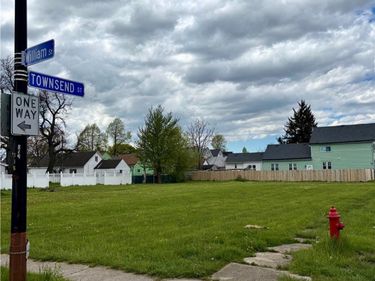 814 William St , Buffalo, NY 14206