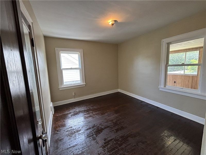 18214 Windward Road, Cleveland, OH 44119 Photo 16