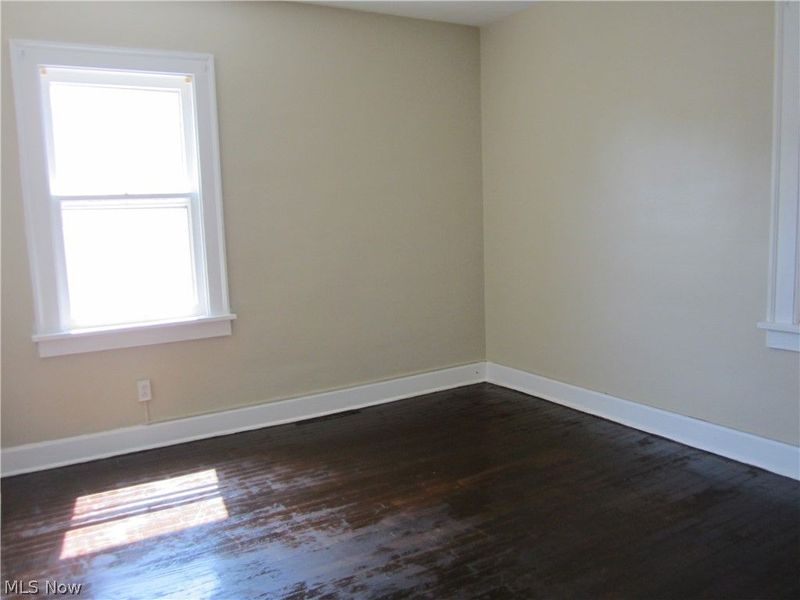 18214 Windward Road, Cleveland, OH 44119 Photo 17