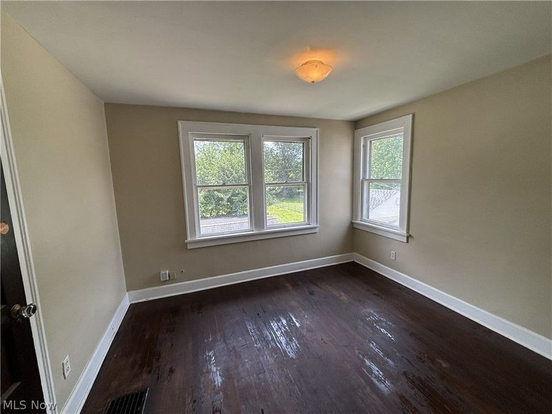 18214 Windward Road, Cleveland, OH 44119 Photo 19