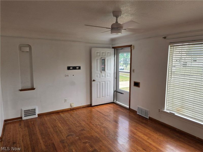 13629 Woodward Boulevard, Garfield Heights, OH 44125 Photo 5