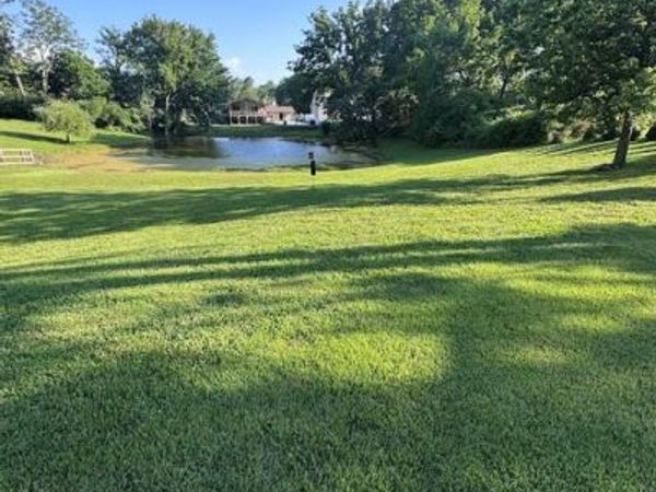 2558 Bluffwood Drive, St Louis, MO 63129