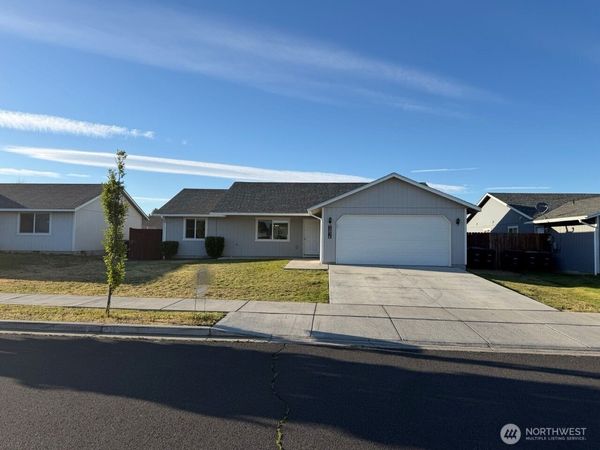 1316 W Electra Street , Moses Lake, WA 98837