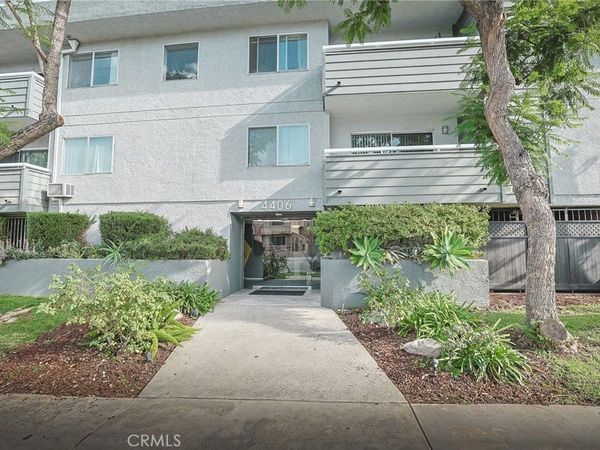 4406 Cahuenga Boulevard, Unit 109, Toluca Lake, CA 91602