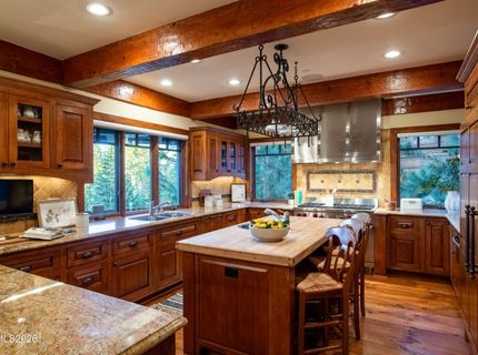 1631 Needle Peak Road, Stateline, NV 89449 Photo