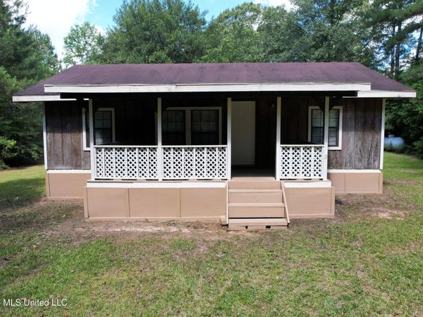 1135 Mudline Road, Magnolia, MS 39652
