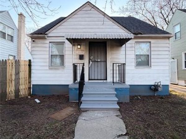 20091 Barlow Street, Detroit, MI 48205