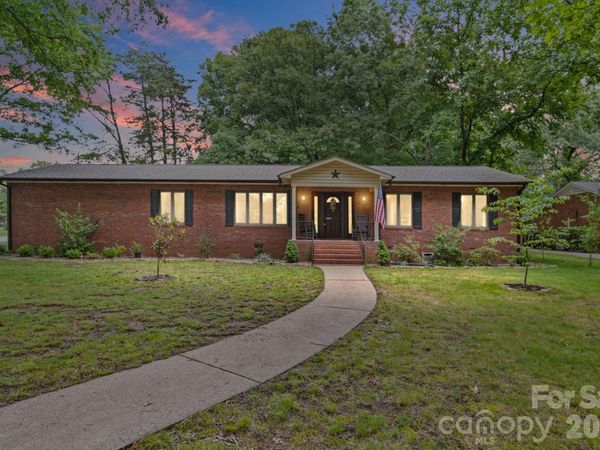 406 S Magnolia Street, Mooresville, NC 28115