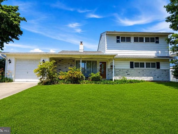 23 SHELTER LANE , LEVITTOWN, PA 19055