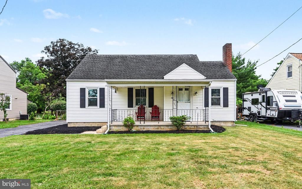 203 Pine Road, Mount Holly Springs, PA 17065 Main Photo
