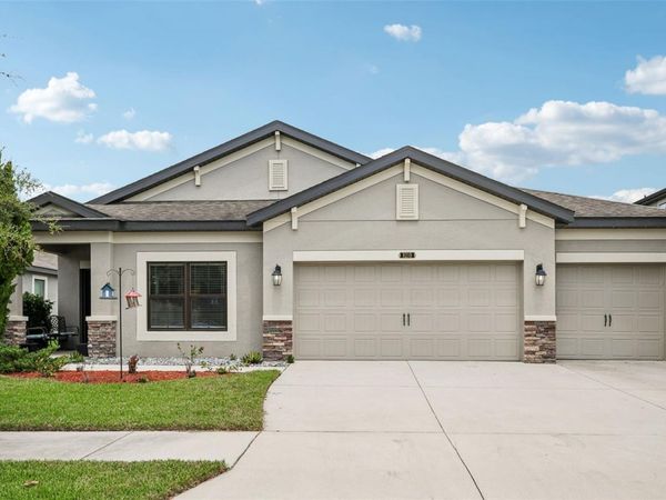 8210 MALLOW MIRROR LANE, LAND O LAKES, FL 34637