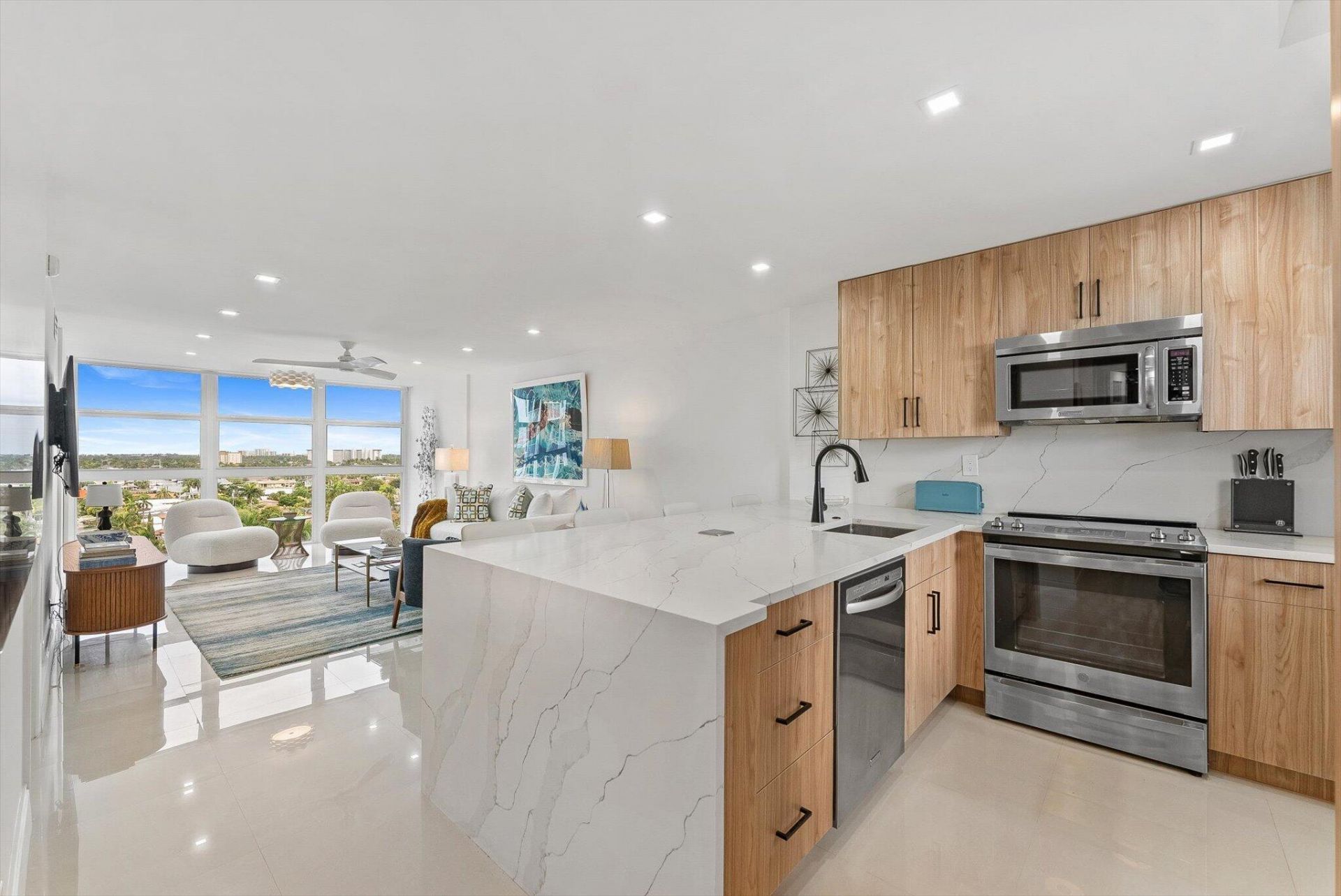1391 S Ocean Boulevard S, Unit 906, Pompano Beach, FL 33062 Photo