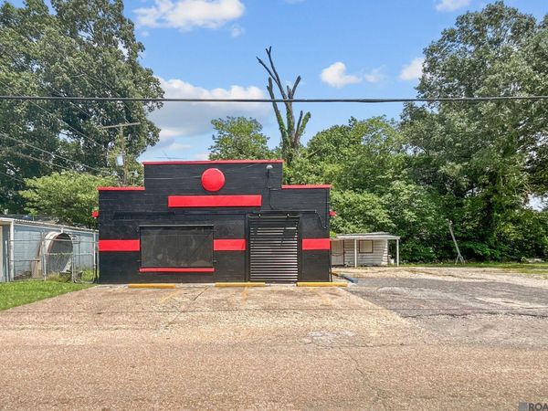 5520 Douglas Ave, Baton Rouge, LA 70805