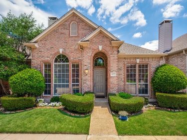 6072 Thursby Avenue, Dallas, TX 75252