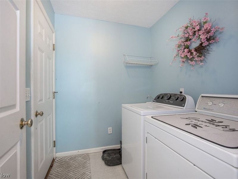 33316 Ambleside Drive, Avon Lake, OH 44012 Photo 14
