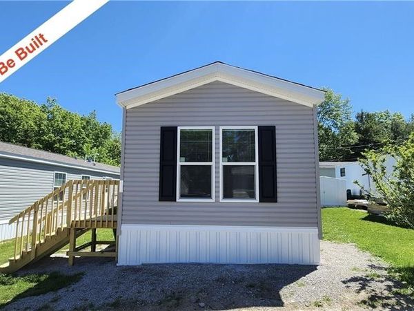 8323 Eagle Road , Unit 41, Kirtland, OH 44094