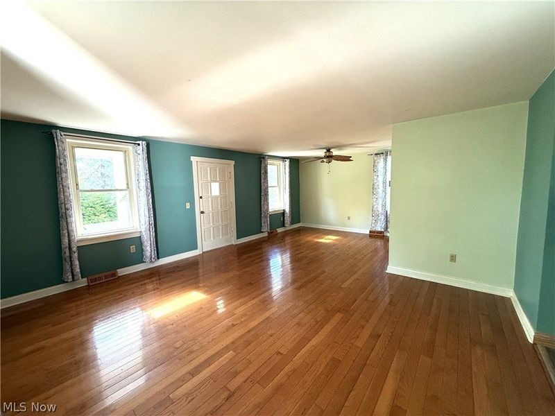 10302 State Road, North Royalton, OH 44133 Photo 5