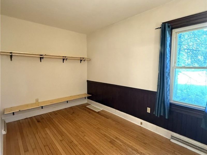 10302 State Road, North Royalton, OH 44133 Photo 8
