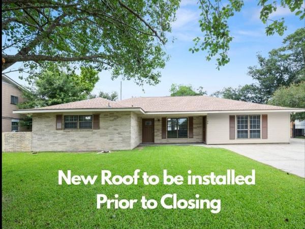 1120 E Sybil St, Gonzales, LA 70737