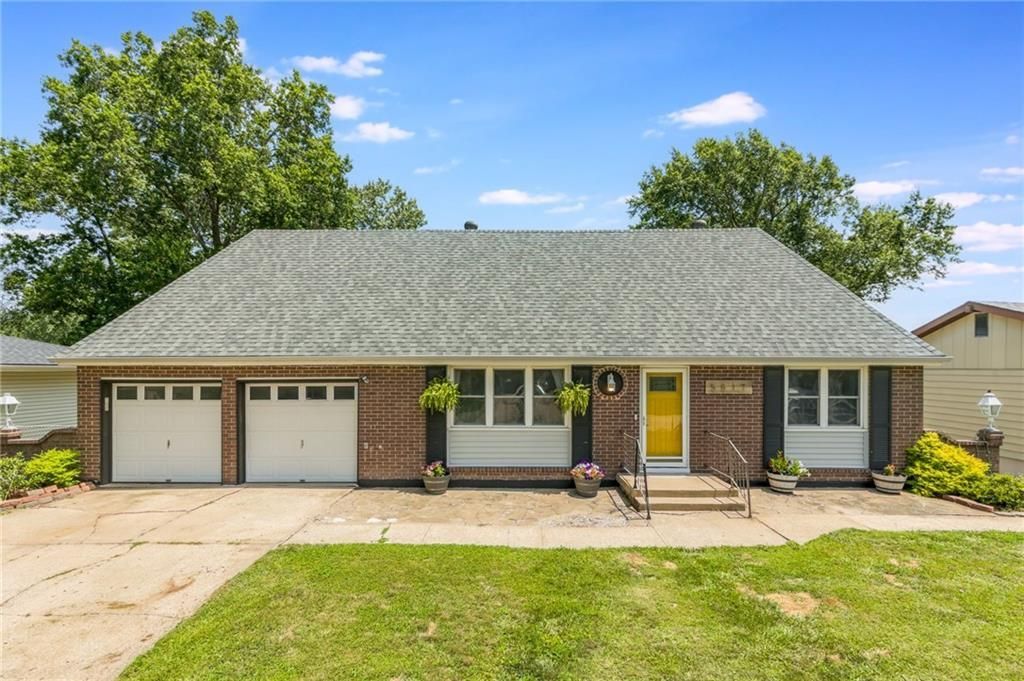 5817 N Colorado Avenue, Kansas City, MO 64119 Main Photo