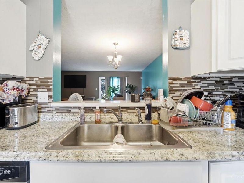 3433 Reading Road, Cincinnati, OH 45229 Photo 18