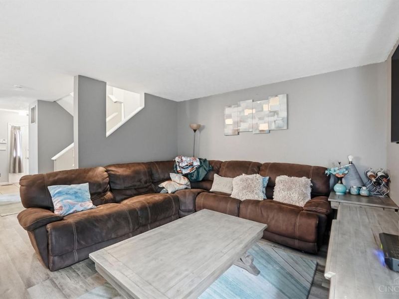 3433 Reading Road, Cincinnati, OH 45229 Photo 8