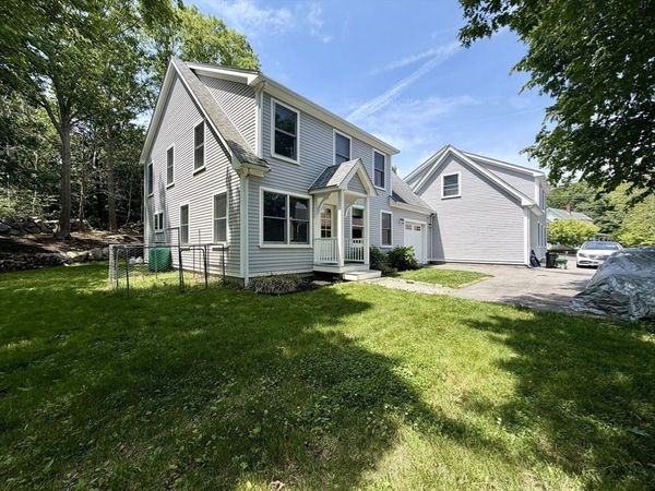 59 High Street, Unit 2, Rockport, MA 01966