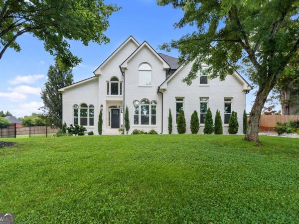 4221 Willow Oak Drive, Gainesville, GA 30506