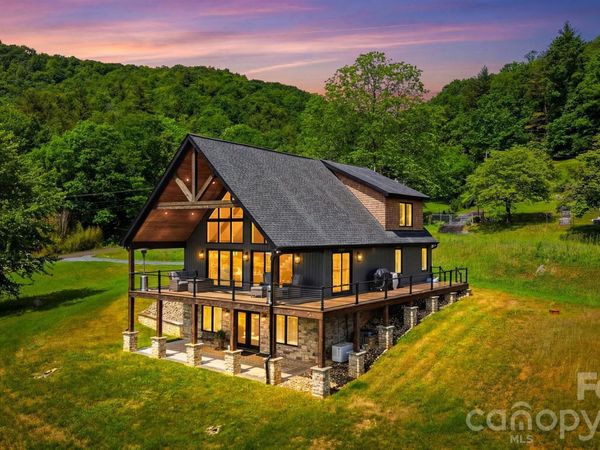 8788 Donald Barrier Street, Newland, NC 28657