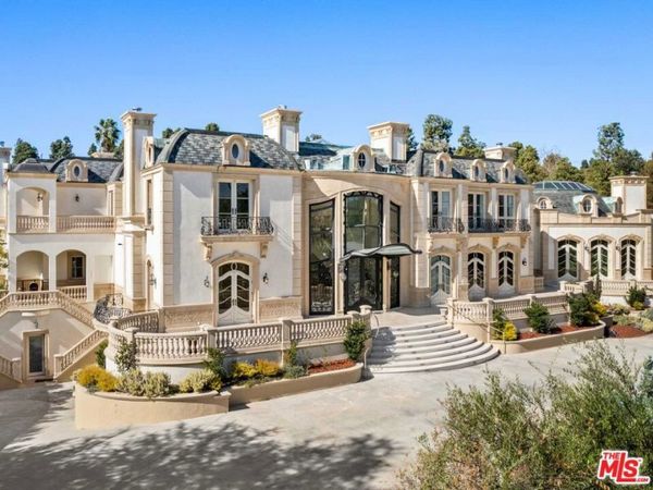 901 N Alpine Drive, Beverly Hills, CA 90210