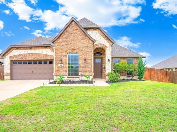 395 Strait Lane, Waxahachie, TX 75165