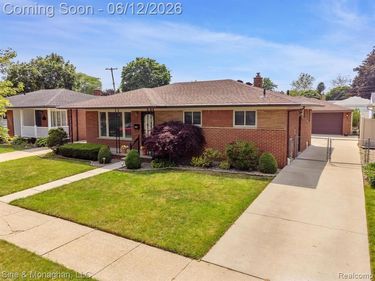1924 Newman Street, Trenton, MI 48183