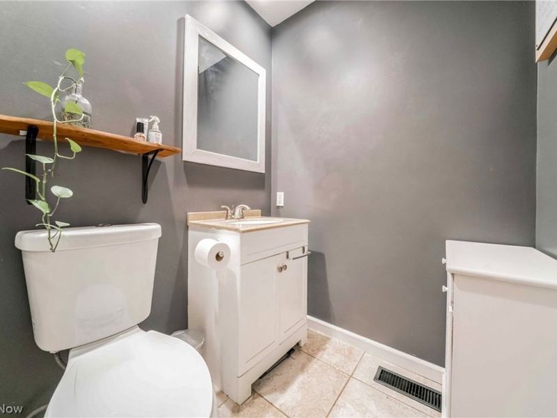 6165 Creekside Lane, North Ridgeville, OH 44039 Photo 18