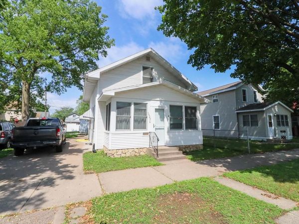 1520 11th STREET S, La Crosse, WI 54601