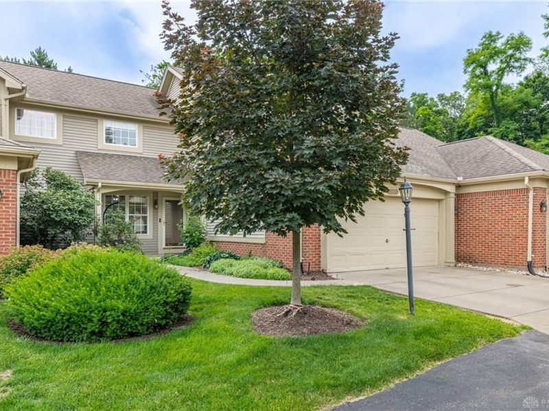 3975 Turnberry Way, Beavercreek, OH 45430 Photo 4