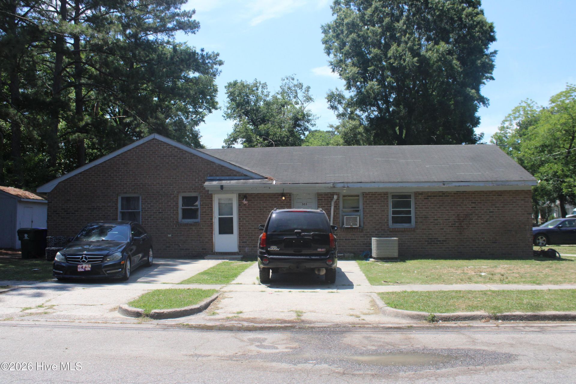 305 E Richard Street , Ahoskie, NC 27910 Main Photo