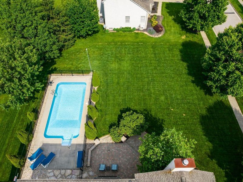 8540 Oakshire Drive, Pickerington, OH 43147 Photo 5
