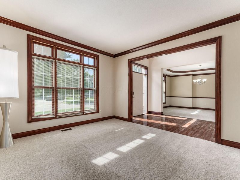 8540 Oakshire Drive, Pickerington, OH 43147 Photo 9