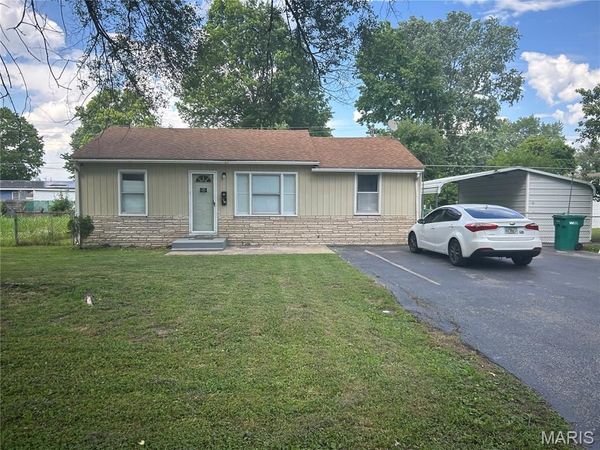 1209 Williams Street , Cahokia, IL 62206