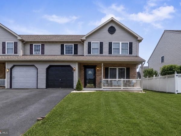 1013 PARKWAY DRIVE , READING, PA 19605
