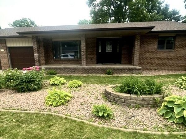 1108 4TH STREET NW, Watertown, SD 57201