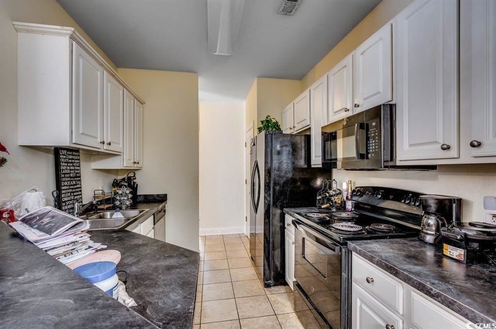 2041 Silvercrest Dr.  Photo 4
