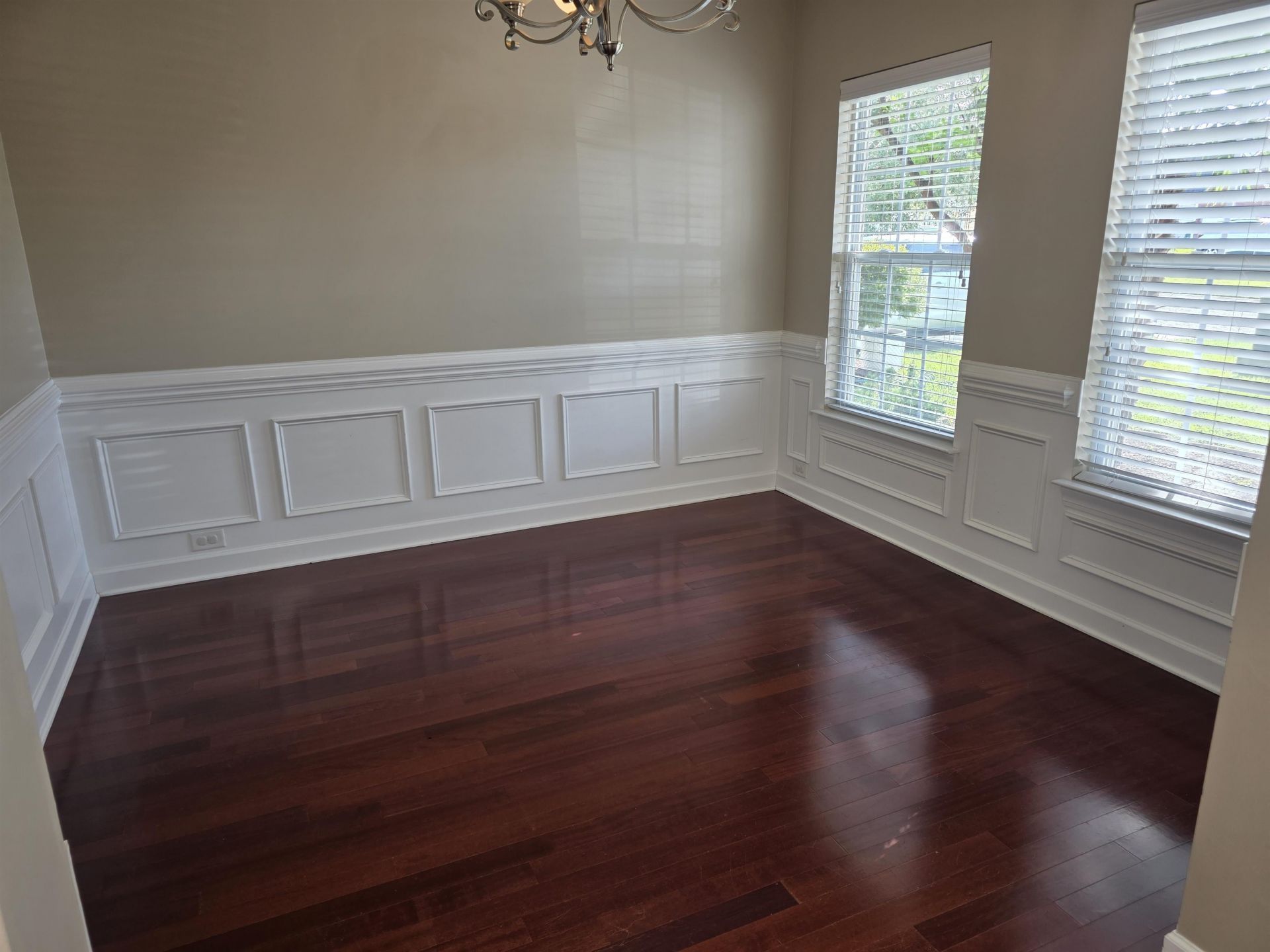 633 Menlo Park Dr.  Photo 5