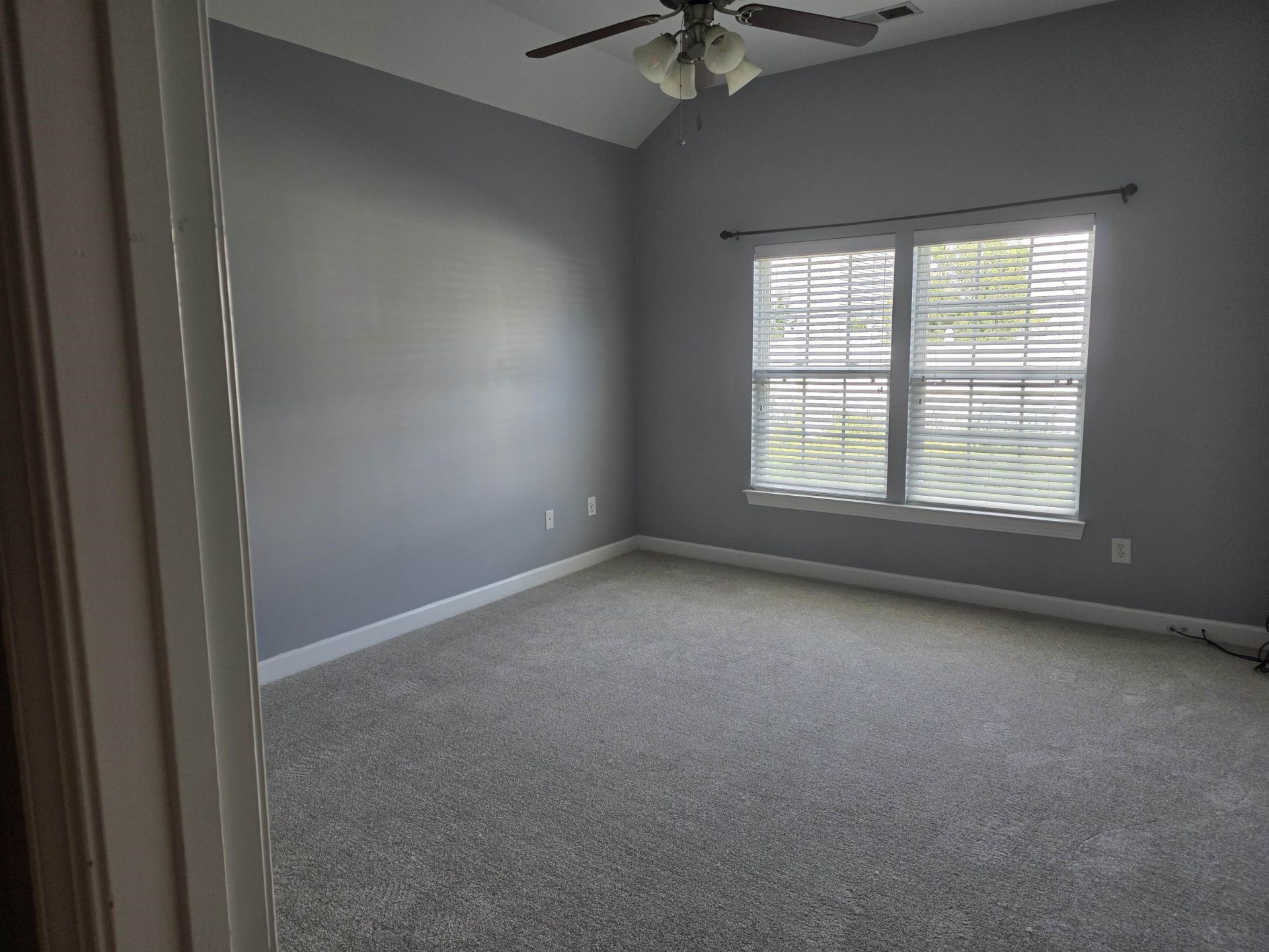 633 Menlo Park Dr.  Photo 8
