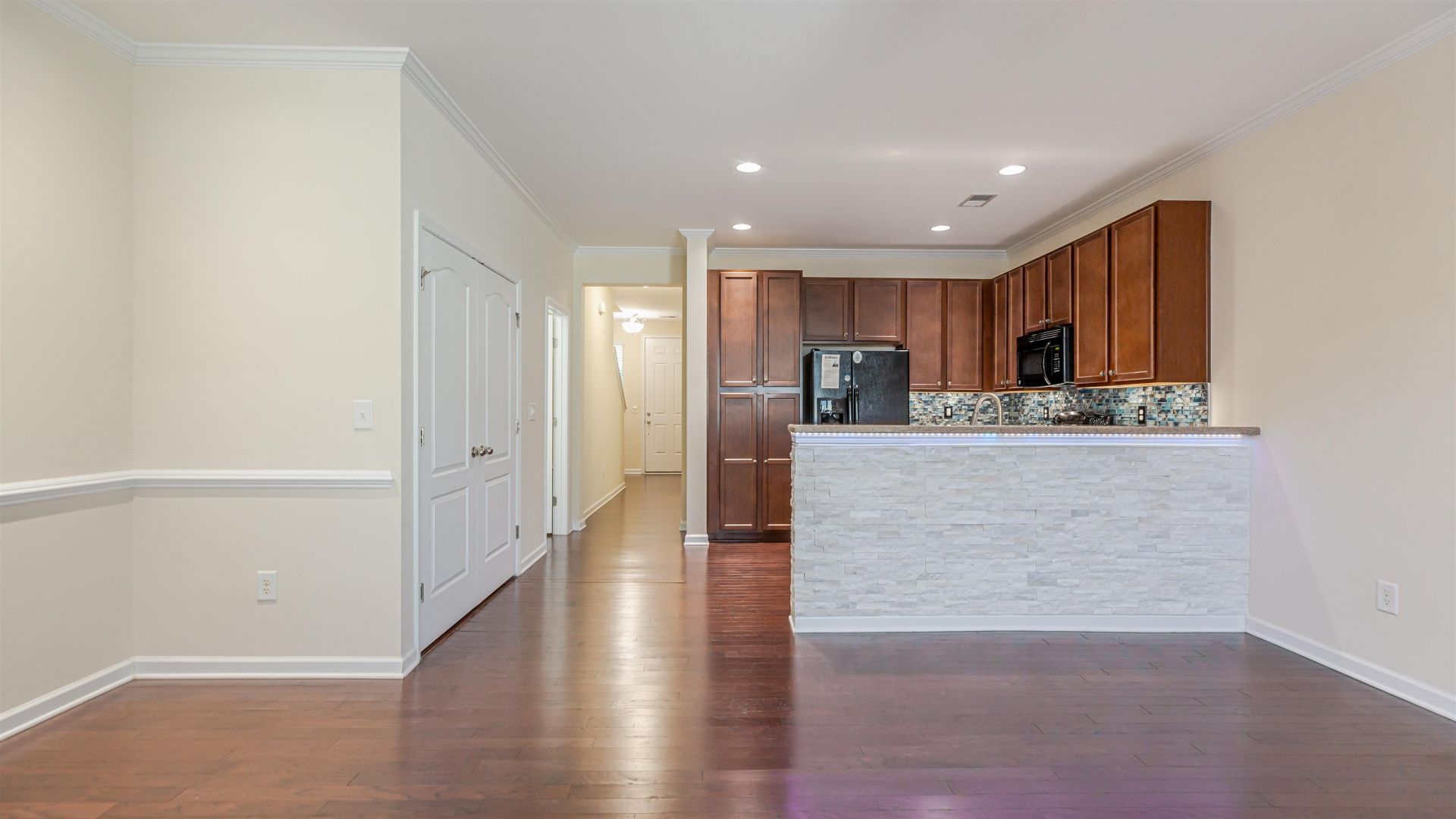 1845 Culbertson Ave.  Photo 6