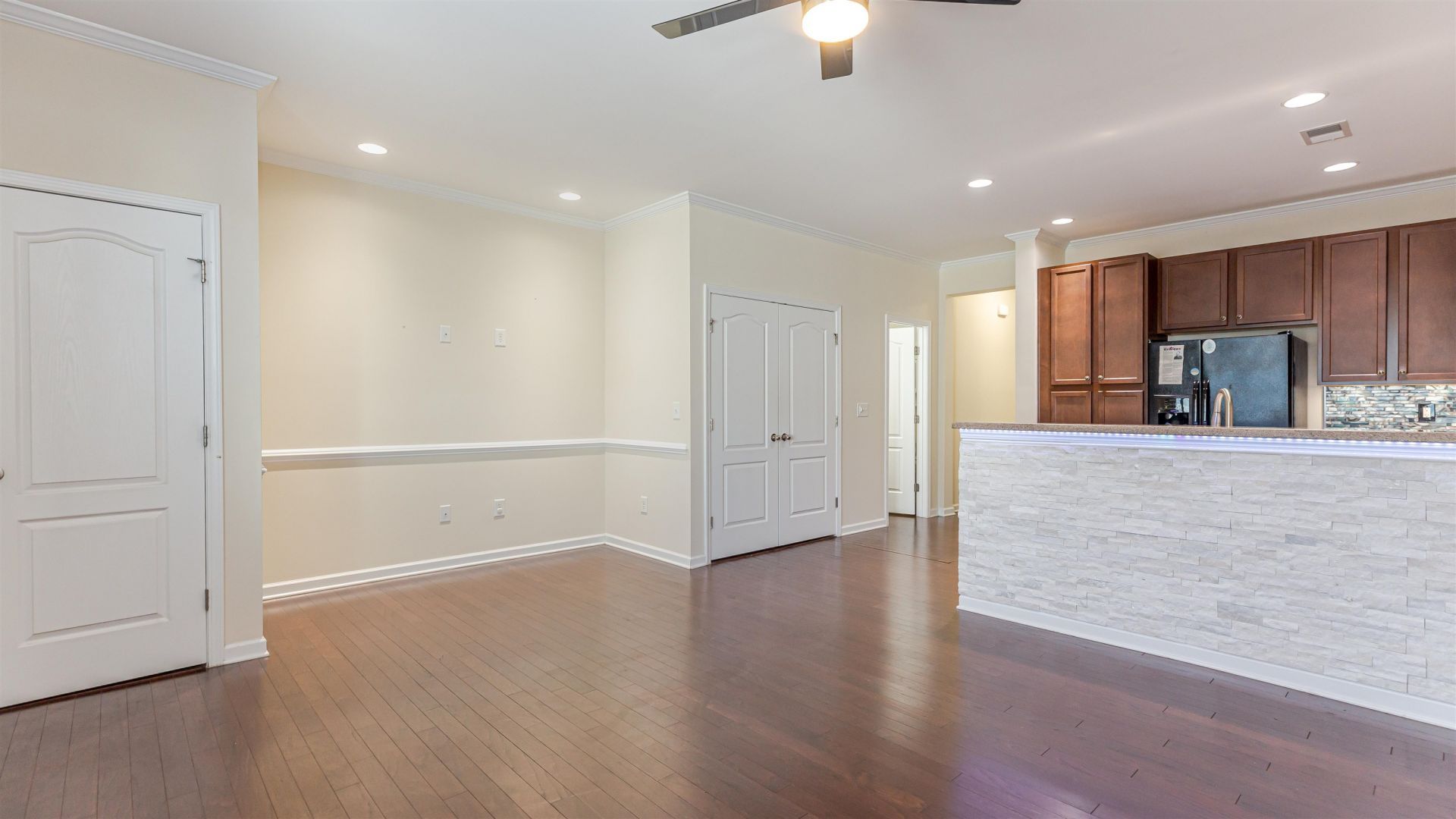 1845 Culbertson Ave.  Photo 7