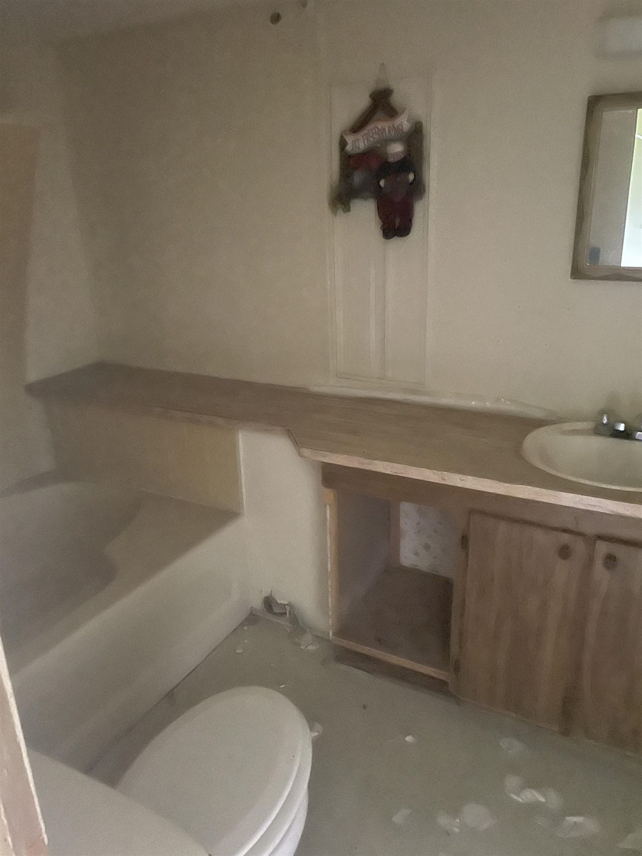 220 W Main St.  Photo 5