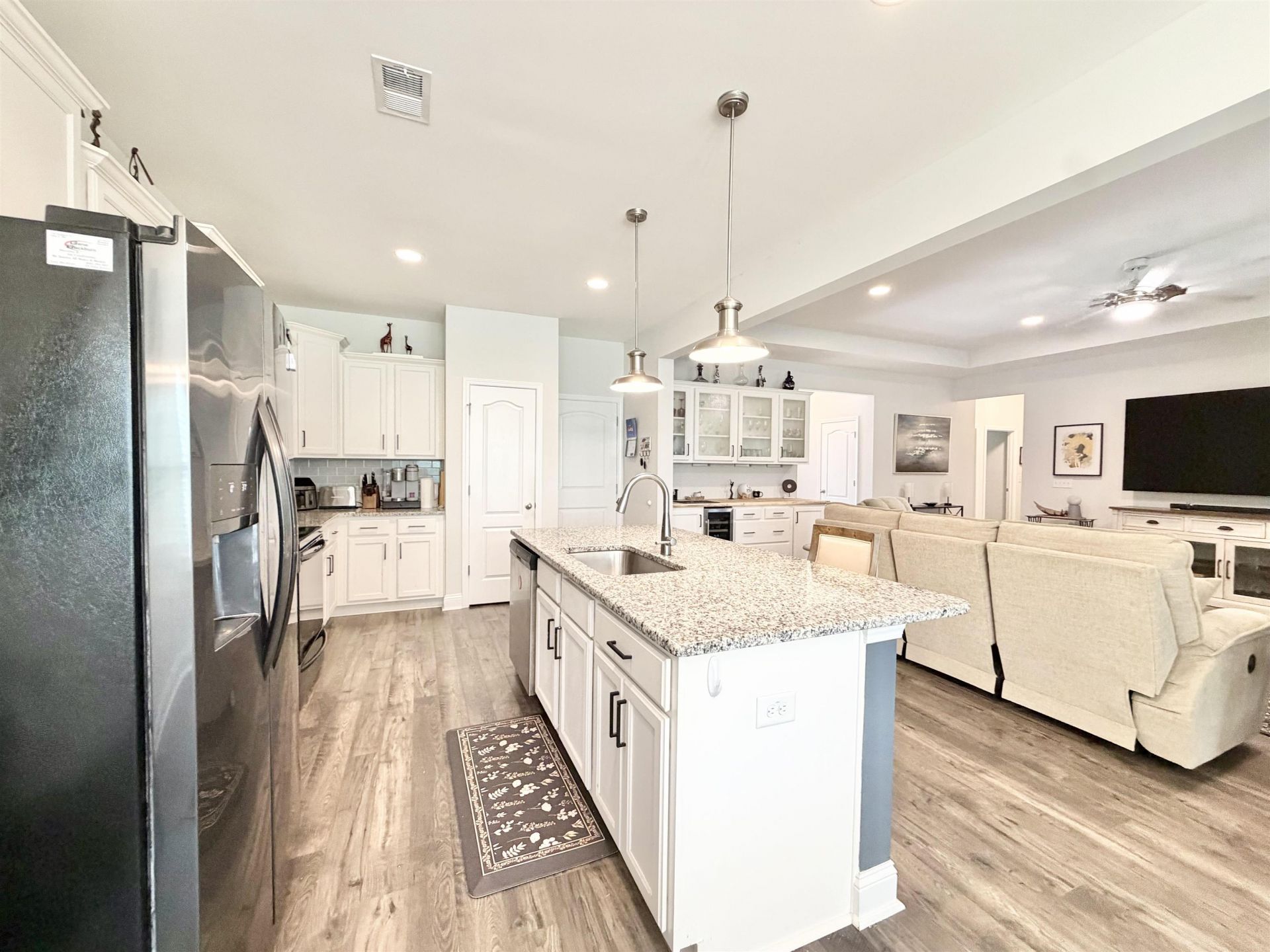 387 Dunbarton Ln. Photo 7